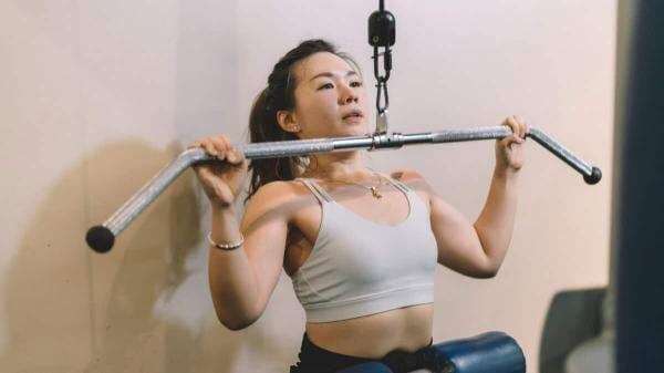 Tanya Ahli: Apa Sebenarnya Manfaat Gerakan Pull Up Dan Cara Tepat Melakukannya? Tanya Ahli: Apa Sebenarnya Manfaat Gerakan Pull Up Dan Cara Tepat Melakukannya?