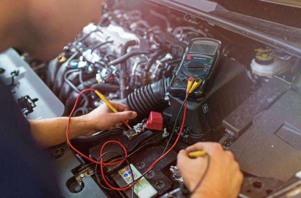 Cara Mudah Membuat Skema Cas Aki Otomatis <i>On Off</i> Cara Mudah Membuat Skema Cas Aki Otomatis <i>On Off</i>