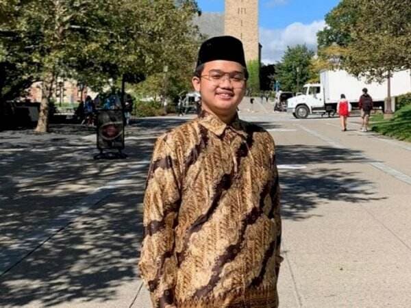 Kisah Ilham, Anak Sopir Taksi yang Kuliah di Kampus Ivy League di AS: Ayah Saya Panutan