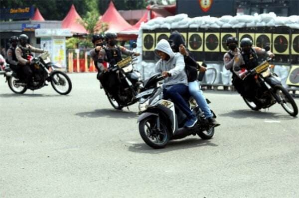 Kejar Pembalap Liar, Kapolda Metro Jaya Ganti Motor Tim Presisi