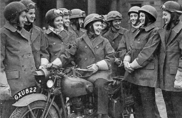 Motor Serdadu Uni Soviet dan NAZI di Perang Dunia I dan II Motor Serdadu Uni Soviet dan NAZI di Perang Dunia I dan II
