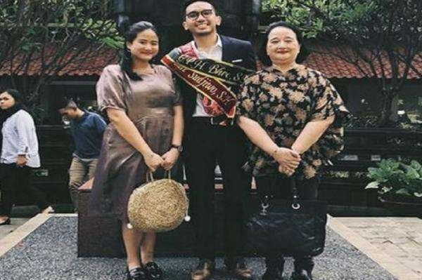 5 Fakta Menarik Calon Raja Pura Mangkunegaran Gusti Bhre yang Baru Berusia 24 Tahun, Lulusan Hukum UI 5 Fakta Menarik Calon Raja Pura Mangkunegaran Gusti Bhre yang Baru Berusia 24 Tahun, Lulusan Hukum UI