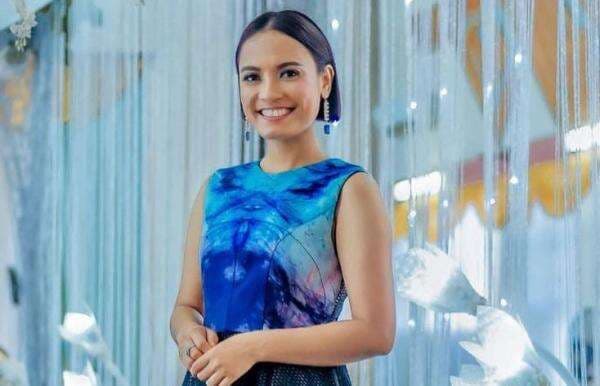 Profil Maria Calista, Penyanyi Pop yang Nyambi Jadi Dosen Profil Maria Calista, Penyanyi Pop yang Nyambi Jadi Dosen