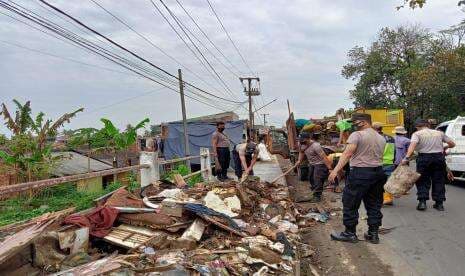 Guru di Sukabumi Gelar Aksi Peduli Bantu Warga Terdampak Bencana