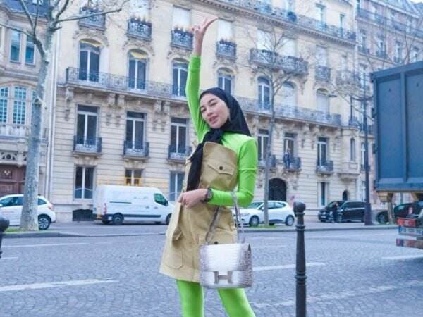 Dikritik karena Klaim Tampil di Paris Fashion Week, Shandy Purnamasari Minta Apresiasi