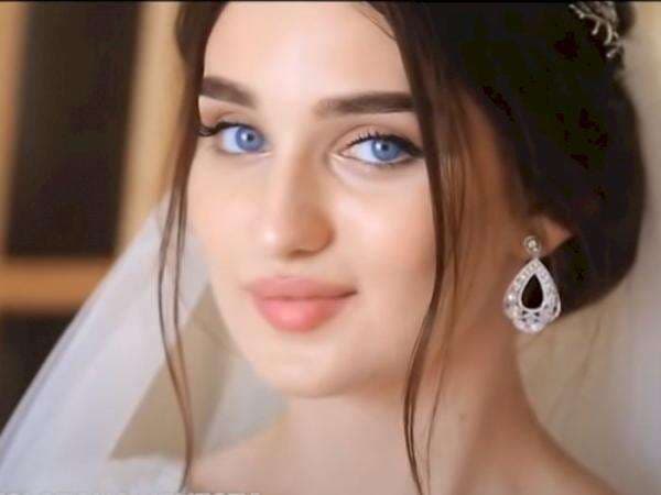 Sosok Wanita Chechnya, Kecantikannya Disamakan Bak Bidadari, Ini Diakui Orang Rusia Sosok Wanita Chechnya, Kecantikannya Disamakan Bak Bidadari, Ini Diakui Orang Rusia