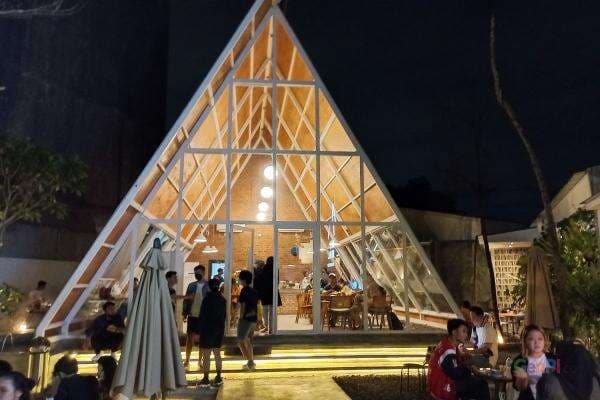 Kafe Segitiga Bermuda Tangerang Selatan, Nongkrong Makin Asyik Kafe Segitiga Bermuda Tangerang Selatan, Nongkrong Makin Asyik