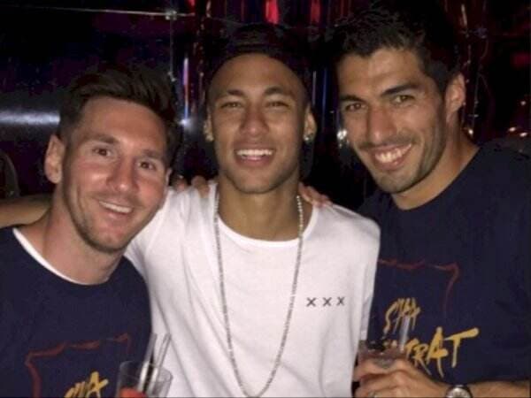 Messi dan Neymar Dihujat Fans PSG, Suarez Beri Dukungan