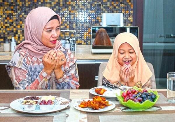 Bacaan Niat Ganti Puasa Ramadan Lengkap dengan Artinya