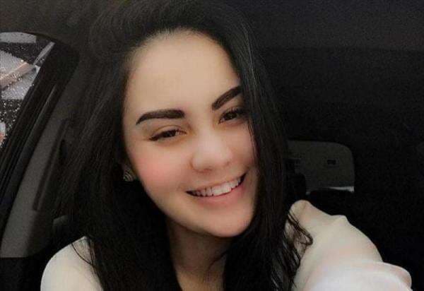 5 Artis Indonesia Terlibat Money Laundry 5 Artis Indonesia Terlibat Money Laundry