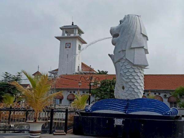 Patung Merlion Singapura ’Dititipkan’ ke Madiun, Ada Tujuan Mulia di Baliknya! Patung Merlion Singapura ’Dititipkan’ ke Madiun, Ada Tujuan Mulia di Baliknya!