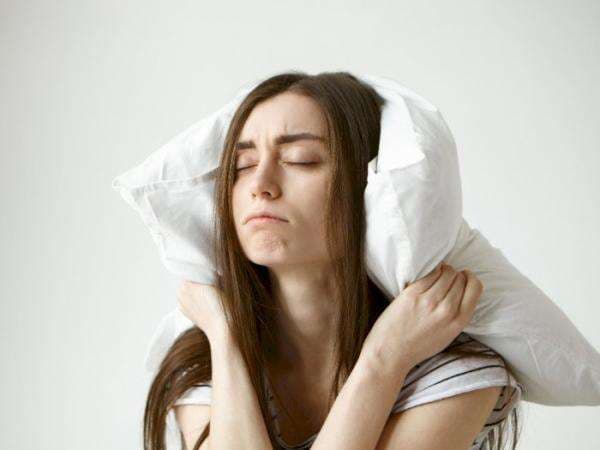 Hari Tidur Sedunia: Mengenal Ciri-Ciri Insomnia yang Bisa Disebabkan karena Keturunan Hari Tidur Sedunia: Mengenal Ciri-Ciri Insomnia yang Bisa Disebabkan karena Keturunan