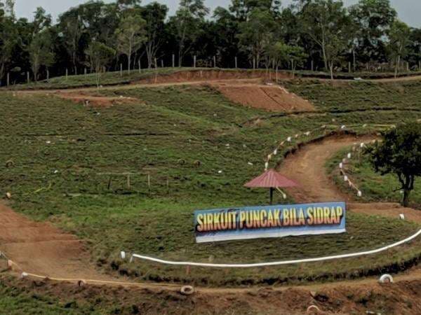 Bukan Cuma Mandalika, Sidrap juga Punya Sirkuit Balap yang Lanskapnya Menawan Bukan Cuma Mandalika, Sidrap juga Punya Sirkuit Balap yang Lanskapnya Menawan