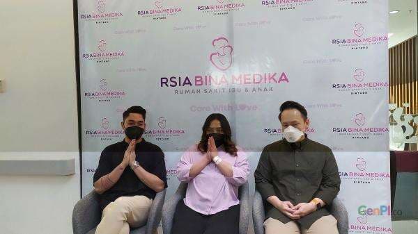 Sang Suami Cerita Proses Kelahiran Anak Pertama Siti Badriah Sang Suami Cerita Proses Kelahiran Anak Pertama Siti Badriah