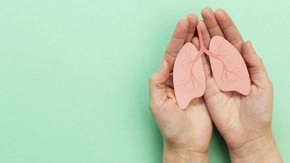 Wajib Tahu, Ini 5 Tanda Awal Kamu Menderita Kanker Paru-paru, Kenali Cirinya! Wajib Tahu, Ini 5 Tanda Awal Kamu Menderita Kanker Paru-paru, Kenali Cirinya!