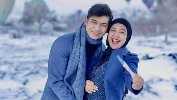 Ria Ricis Umumkan Kehamilan Anak Pertama Ria Ricis Umumkan Kehamilan Anak Pertama