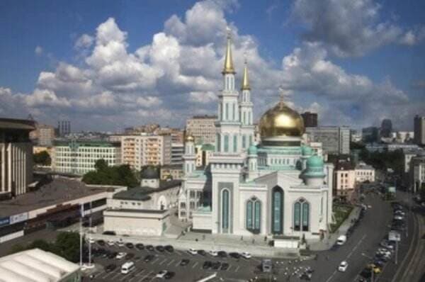Perkembangan Islam di Rusia: Muslim Terus Bertambah hingga Adanya Kerajaan Islam Tertua