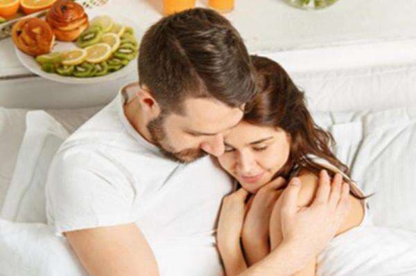 7 Cara Memuaskan Istri Menurut Islam, Memulai dengan Doa dan Cumbu Rayu 7 Cara Memuaskan Istri Menurut Islam, Memulai dengan Doa dan Cumbu Rayu