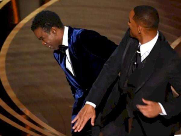 Will Smith Tampar Chris Rock di Panggung, Pernah Ledek Istrinya Soal Protes Oscar 2016 Will Smith Tampar Chris Rock di Panggung, Pernah Ledek Istrinya Soal Protes Oscar 2016