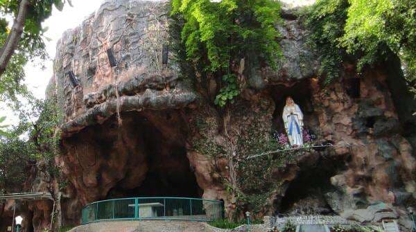 8 Destinasi Wisata Religi Gua Maria di Pulau Jawa 8 Destinasi Wisata Religi Gua Maria di Pulau Jawa