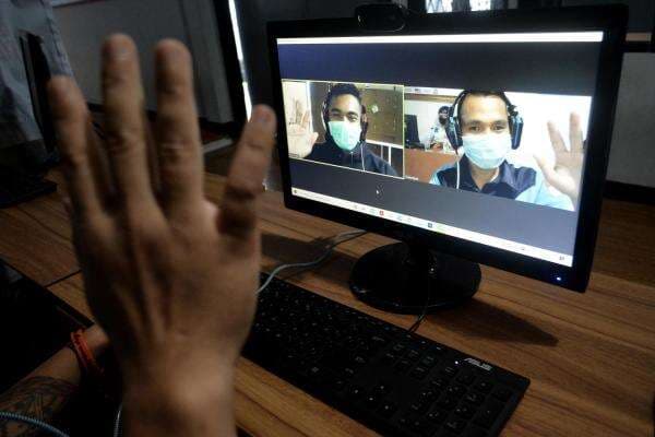 Cara Mengganti Background Zoom di Hp dan Laptop Cara Mengganti Background Zoom di Hp dan Laptop