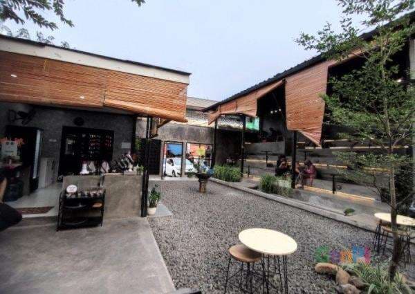 Nih Dia Angkringan Kekinian di Jakarta Barat, Enak Banget Guys! Nih Dia Angkringan Kekinian di Jakarta Barat, Enak Banget Guys!