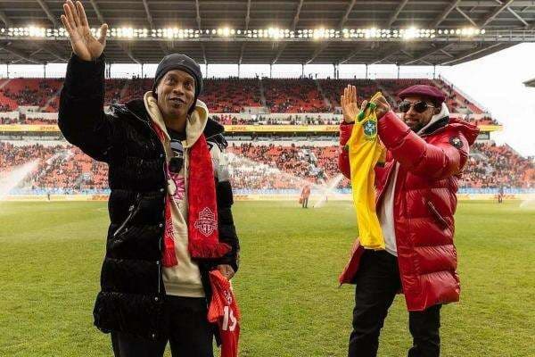 Ini Gambaran Kedatangan Ronaldinho ke RANS Cilegon FC Ini Gambaran Kedatangan Ronaldinho ke RANS Cilegon FC