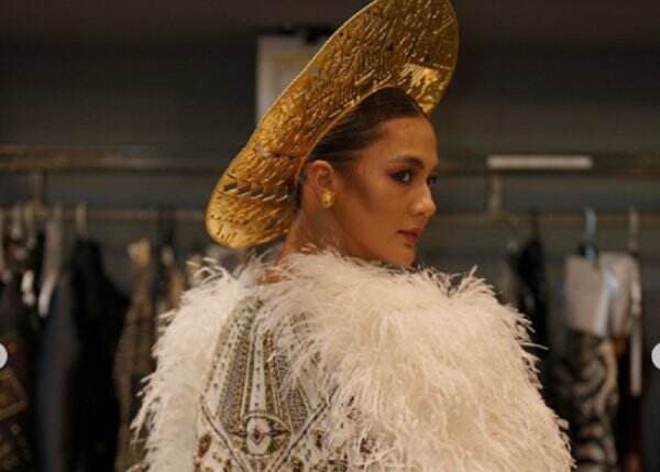 Comeback Jadi Model di Arab Fashion Week, Paula Verhoeven: Kaget Lihat High Heels!