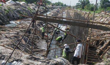 In Picture: Perbaikan Saluran Drainase di Palangkaraya