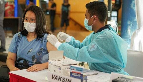 Gencarkan Vaksinasi Covid-19, Dinkes DKI Jakarta Sasar Pusat Perbelanjaan