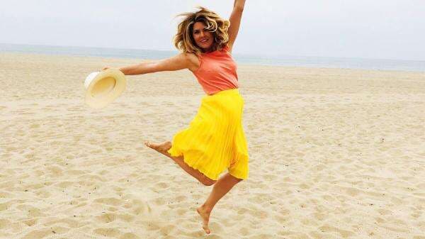 8 Cara Memakai Warna Kuning Kenari Yang Tidak Membosankan 8 Cara Memakai Warna Kuning Kenari Yang Tidak Membosankan