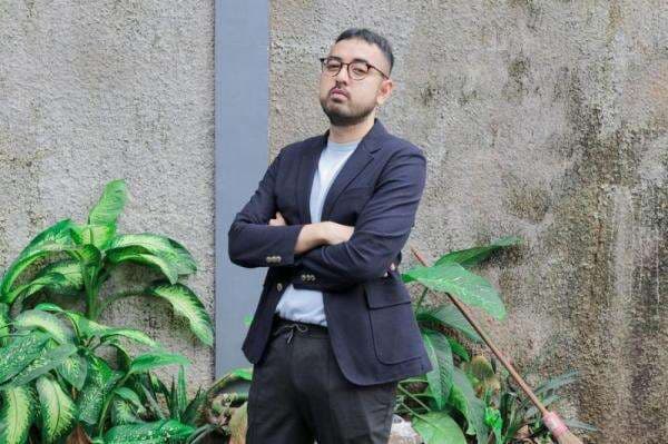 Kemal Palevi Sindir Oknum Pendemo di Gedung DPR, Bawa Poster Berisikan Kata-Kata yang Kurang Pantas Kemal Palevi Sindir Oknum Pendemo di Gedung DPR, Bawa Poster Berisikan Kata-Kata yang Kurang Pantas