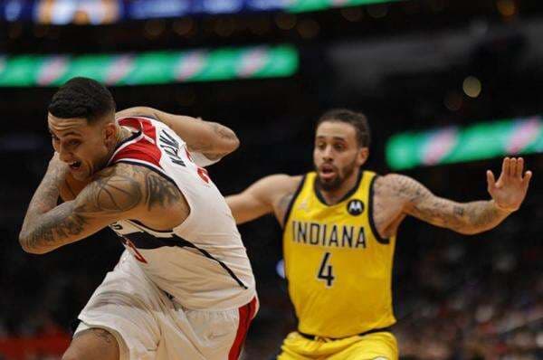 Pola Permainan Bola Basket: Penyerangan dan Pertahanan Pola Permainan Bola Basket: Penyerangan dan Pertahanan