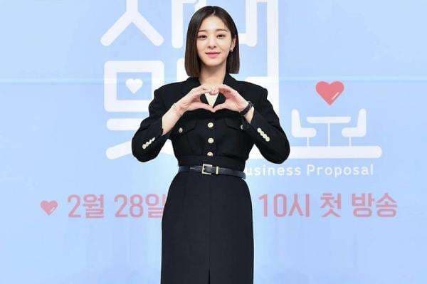 Aktris <i>A Business Proposal</i> Seol In Ah Gabung Agensi Kim Soo Hyun Aktris <i>A Business Proposal</i> Seol In Ah Gabung Agensi Kim Soo Hyun