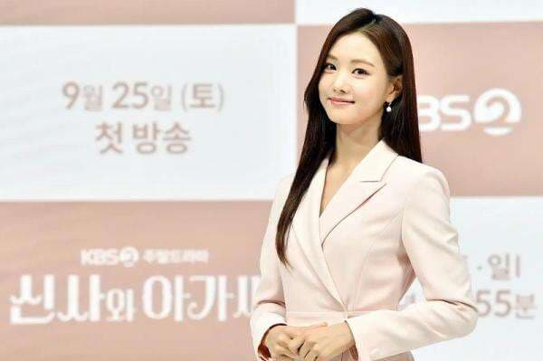 Lee Se Hee Resmi Jadi Pasangan D.O EXO dalam <i>Prosecutor Jin`s Victory</i> Lee Se Hee Resmi Jadi Pasangan D.O EXO dalam <i>Prosecutor Jin`s Victory</i>