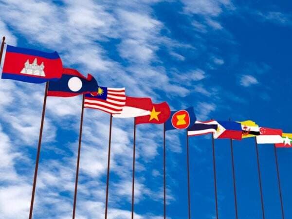 Peta ASEAN Beserta Kondisi Geografis, Iklim, dan Sumber Daya Alamnya Peta ASEAN Beserta Kondisi Geografis, Iklim, dan Sumber Daya Alamnya