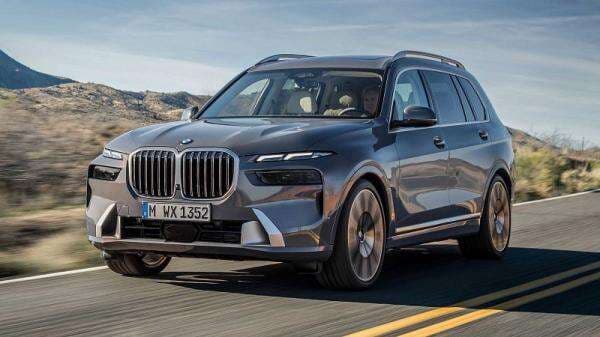 BMW X7 2023 Resmi Meluncur, Andalkan Mesin Baru BMW X7 2023 Resmi Meluncur, Andalkan Mesin Baru