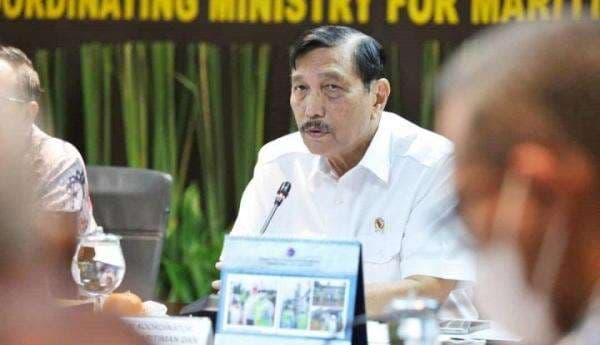 Keras! Pengamat Ini Sebut Jokowi Seharusnya Sudah Pecat Luhut Binsar Pandjaitan! Keras! Pengamat Ini Sebut Jokowi Seharusnya Sudah Pecat Luhut Binsar Pandjaitan!