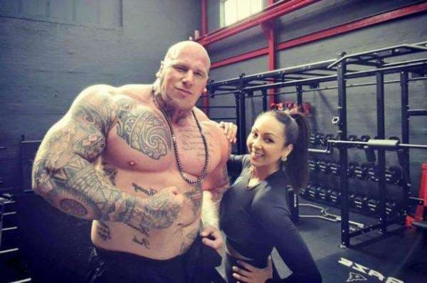 Profil Sacha Stacey, Konsultan Kebugaran yang Bikin Martyn Ford Klepek-klepek Profil Sacha Stacey, Konsultan Kebugaran yang Bikin Martyn Ford Klepek-klepek