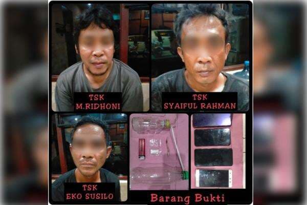 Macan Barbar Grebek Bengkel di Soebardjo Banjarbaru, 3 Pemakai Diamankan Macan Barbar Grebek Bengkel di Soebardjo Banjarbaru, 3 Pemakai Diamankan