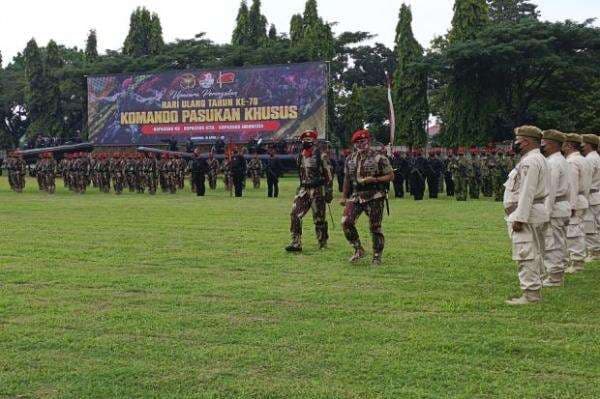 Jenderal TNI Dudung ke Korps Baret Merah: Banyak Negara Menaruh Hormat ke Kopassus Jenderal TNI Dudung ke Korps Baret Merah: Banyak Negara Menaruh Hormat ke Kopassus