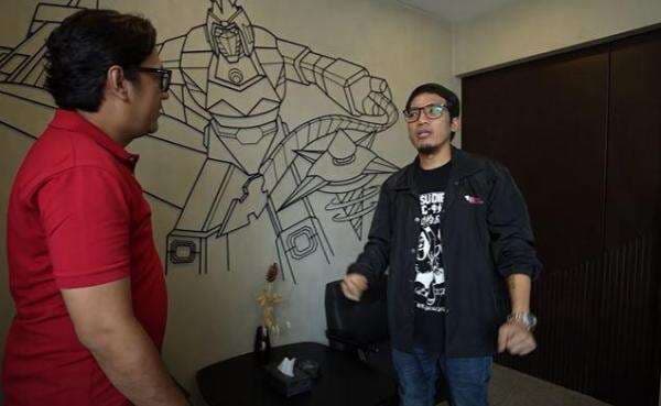 Desta Pamer Rumah Baru, Usung Konsep Monokrom Semi Resort Desta Pamer Rumah Baru, Usung Konsep Monokrom Semi Resort