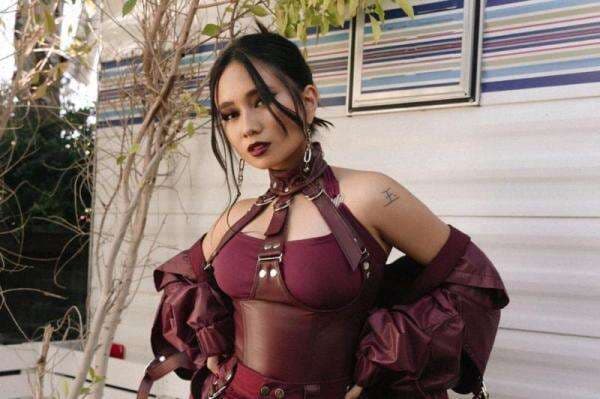 Biodata dan Prestasi Niki Zefanya, Penyanyi Perempuan Pertama Indonesia yang Tampil di Coachella Biodata dan Prestasi Niki Zefanya, Penyanyi Perempuan Pertama Indonesia yang Tampil di Coachella