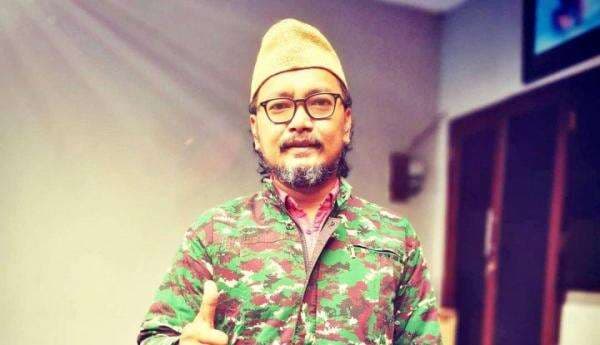 Sebut Karna Wijaya Psikopat, Guntur Romli: Gurau Soal Pengeroyokan, Sering Pamer Main Senjata Api! Sebut Karna Wijaya Psikopat, Guntur Romli: Gurau Soal Pengeroyokan, Sering Pamer Main Senjata Api!