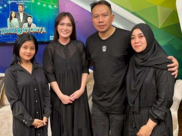 Chika Diejek Kucel oleh Netizen saat Foto Bareng Shandy Aulia: Kayak Emak-emak Chika Diejek Kucel oleh Netizen saat Foto Bareng Shandy Aulia: Kayak Emak-emak