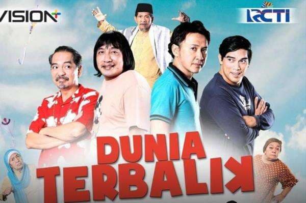 Sinopsis Dunia Terbalik 21 April 2022: Ikoh Bingung dengan Anaknya yang Lagi Puber, Idoy Kumpul dengan Warga Sinopsis Dunia Terbalik 21 April 2022: Ikoh Bingung dengan Anaknya yang Lagi Puber, Idoy Kumpul dengan Warga