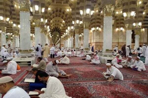 9 Amalan Terbaik pada 10 Hari Terakhir Ramadhan