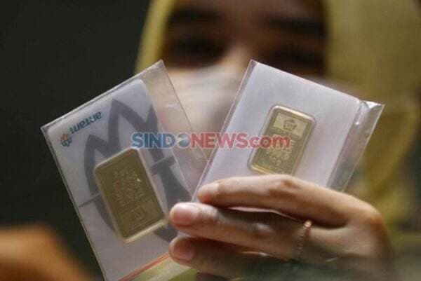 Harga Emas Antam Merosot Lagi, Akhir Pekan Dijual Rp989.000 per Gram