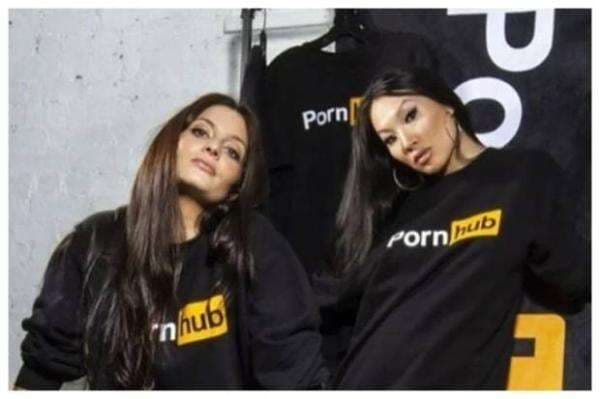 Video Intim Pribadi Beredar di Pornhub, MindGeek Digugat Rp7,1 Triliun Video Intim Pribadi Beredar di Pornhub, MindGeek Digugat Rp7,1 Triliun