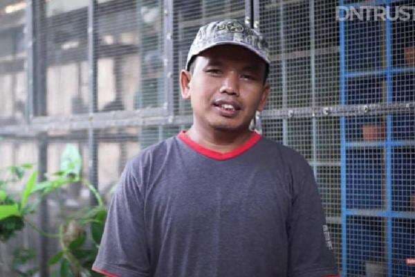 Untung Melimpah! Pria di Bantul Ini Sukses Budi Daya Merpati Hias Untung Melimpah! Pria di Bantul Ini Sukses Budi Daya Merpati Hias